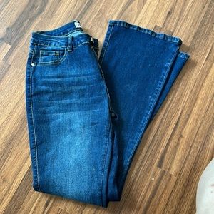 Vipones- Dark Wash - Flare - Size 8 - Never worn no tag